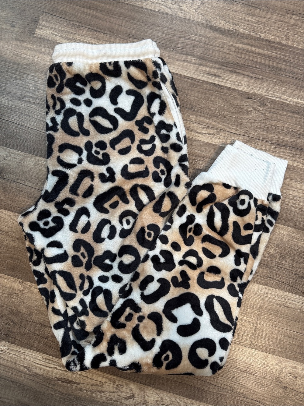 Secret Treasures Leopard Print Fleece Joggers - Black, Tan, White